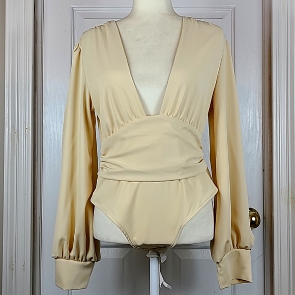 Mundefeis Botique Brand Bodysuit NWT - Picture 1 of 13